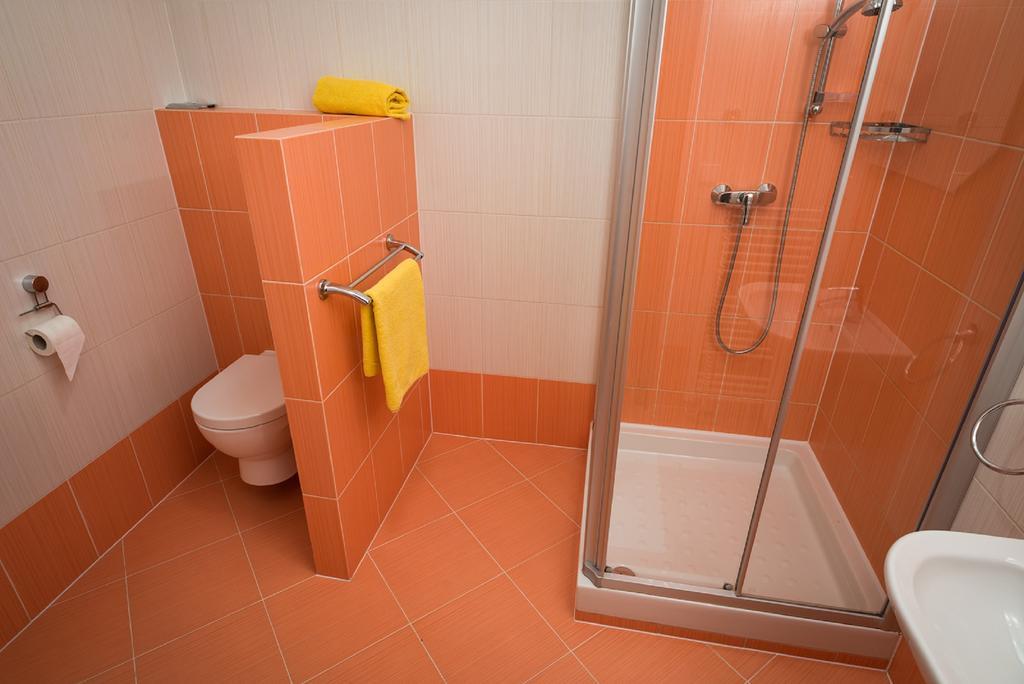 Apartmany Hrabovo รูชอมแบรอค ห้อง รูปภาพ