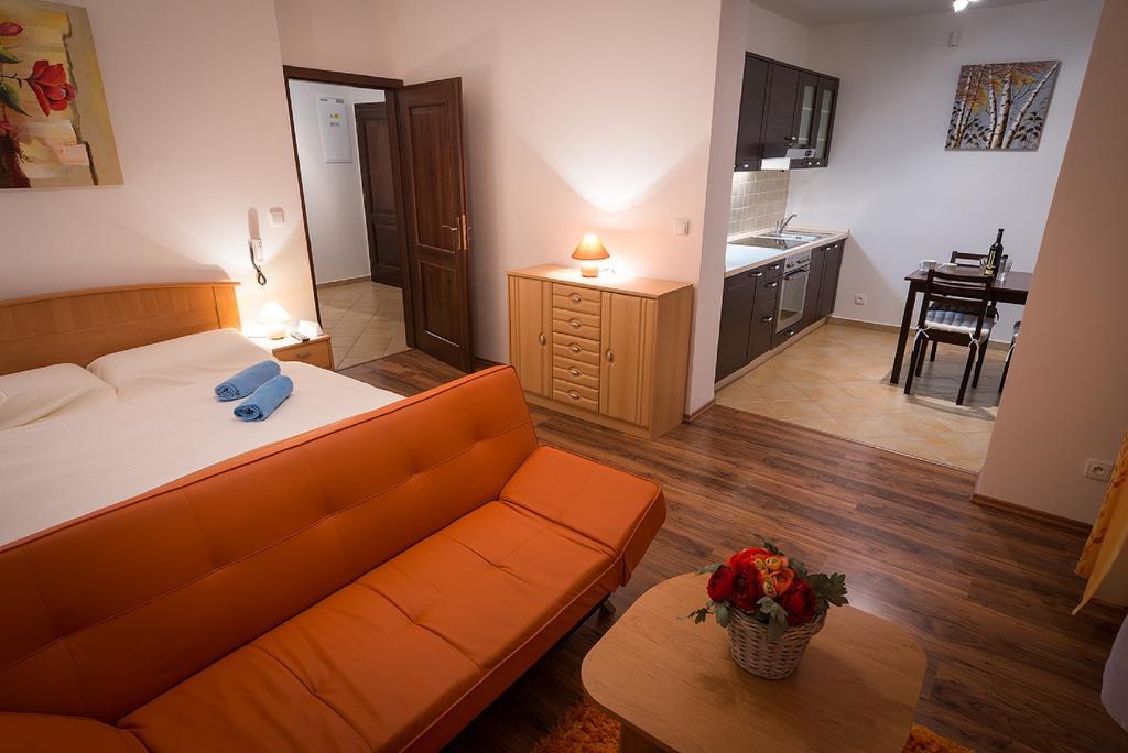 Apartmany Hrabovo รูชอมแบรอค ห้อง รูปภาพ