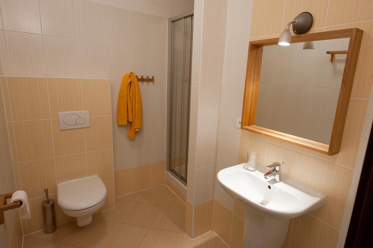 Apartmany Hrabovo รูชอมแบรอค ภายนอก รูปภาพ